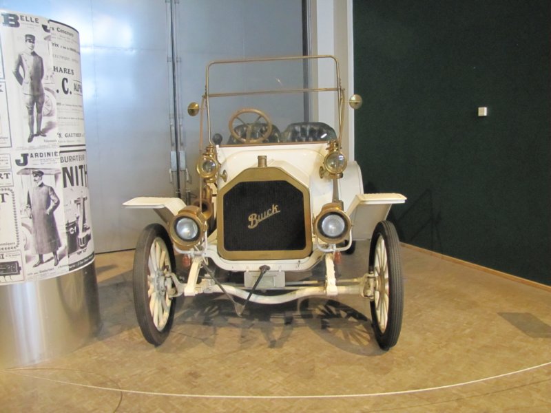 buickrunabout1019102.jpg