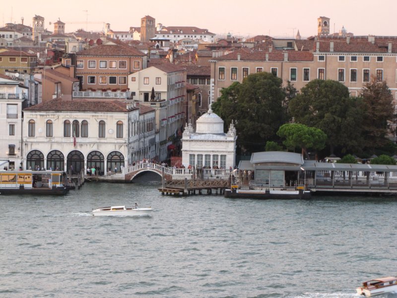 sep2014venice210.jpg