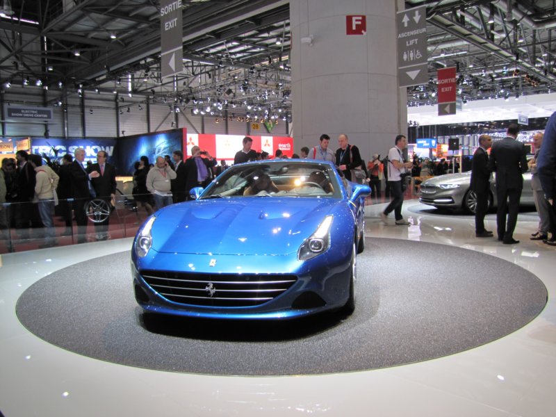 ferraricaliforniat11.jpg