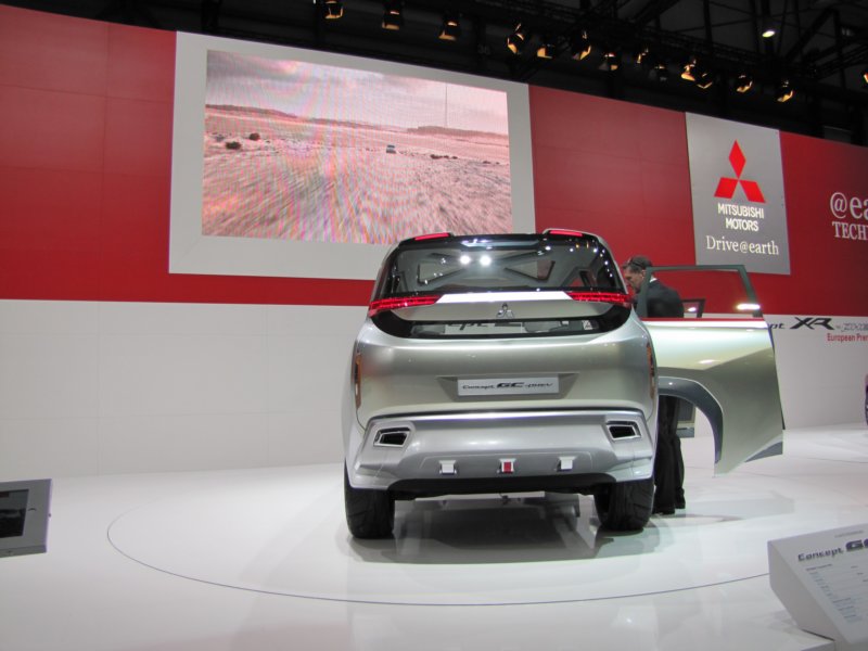 mitsubishigcphev11.jpg