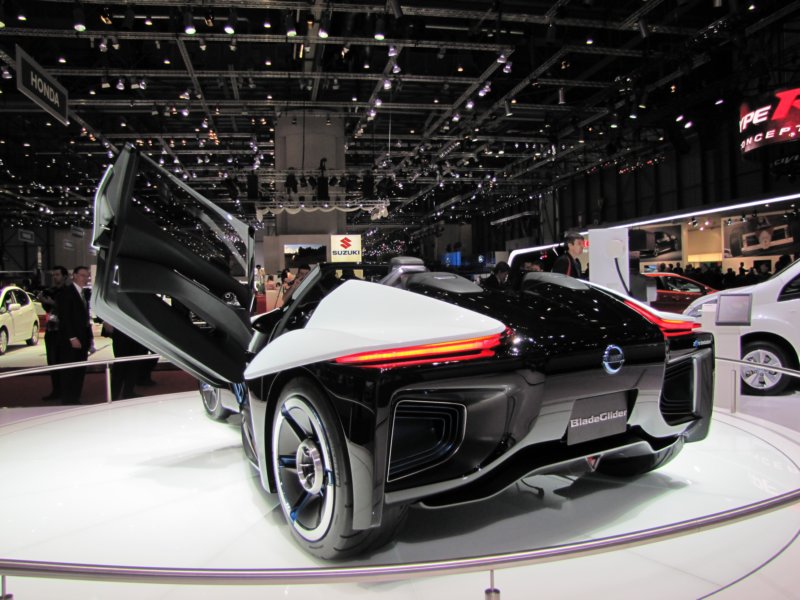 nissanbladeglider47.jpg