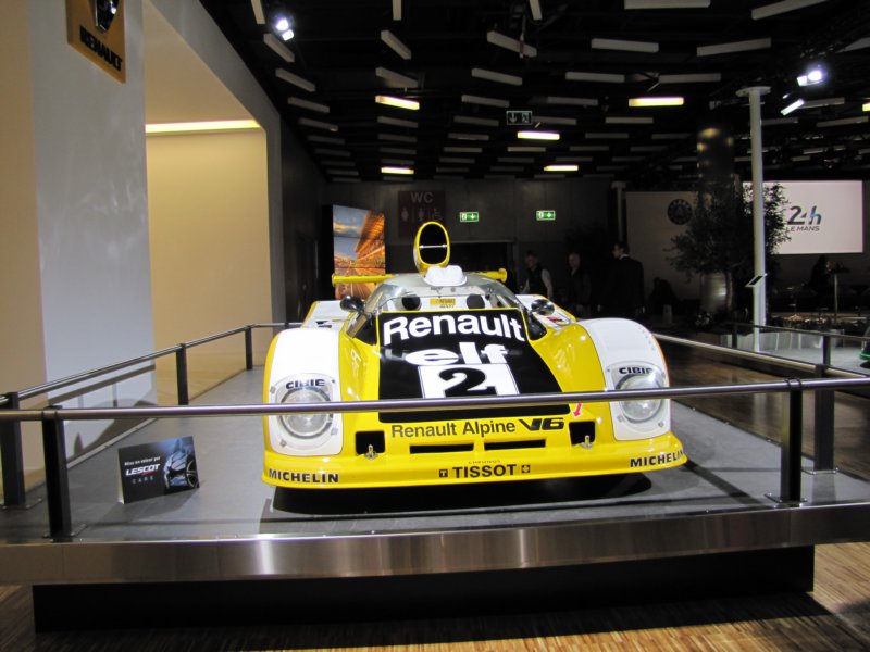 renaultalpinea44219784.jpg