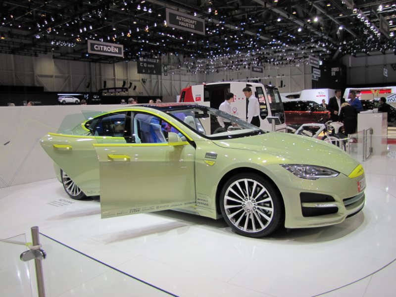 rinspeedxchange13.jpg