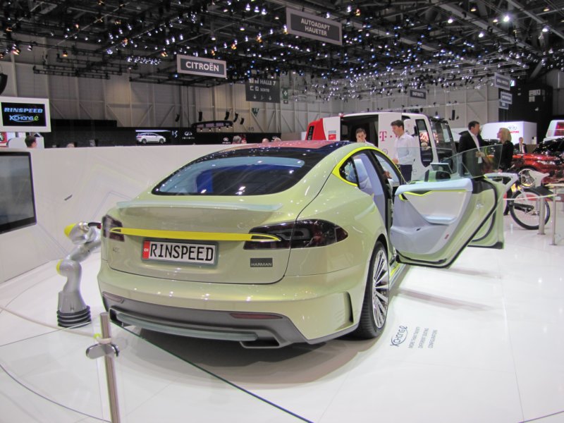 rinspeedxchange71.jpg