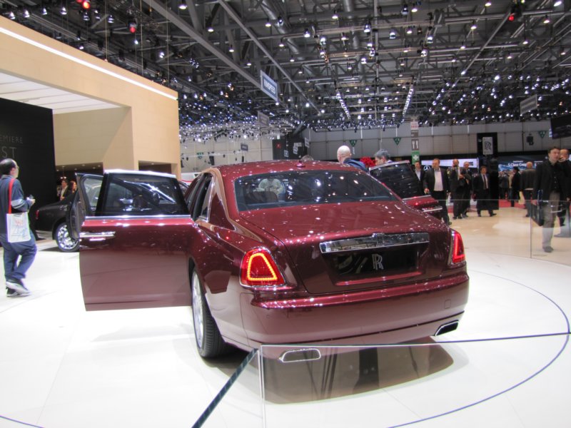 rollsroyceghostseriesii14.jpg