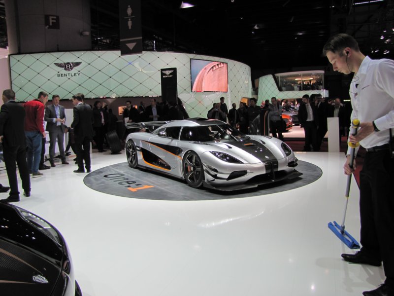 koenigseggone14.jpg