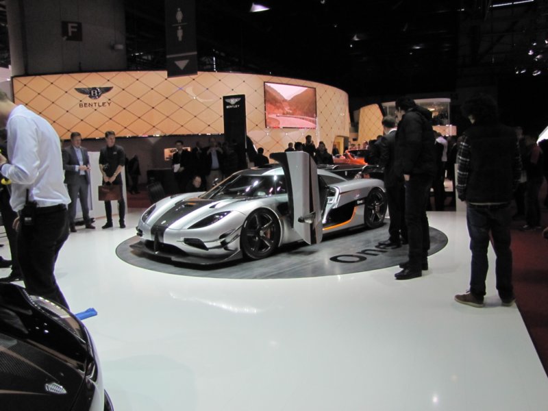 koenigseggone15.jpg
