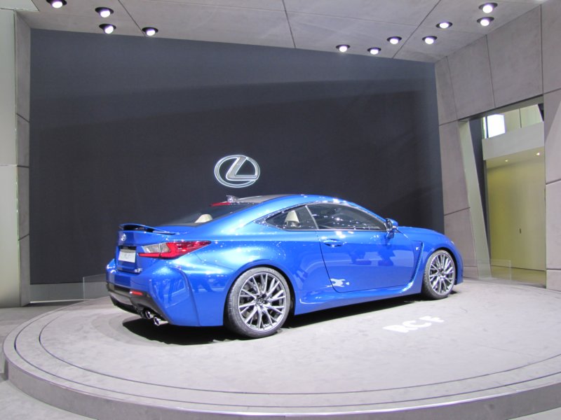 lexusrcf21.jpg