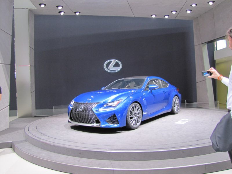 lexusrcf44.jpg