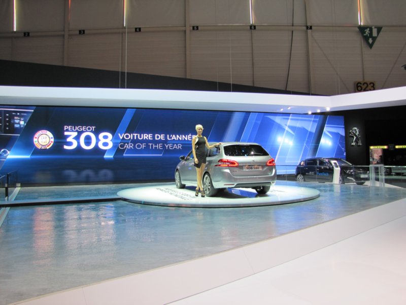 peugeot308sw13.jpg