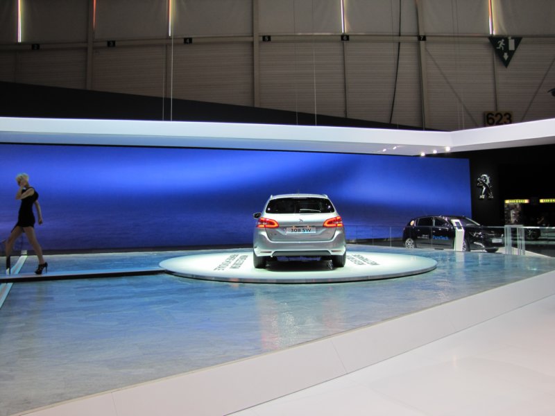 peugeot308sw4.jpg