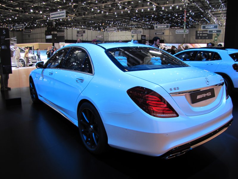 mercedesbenzs63amg4matic5.jpg