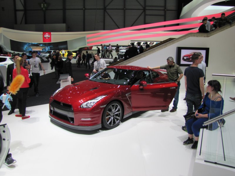 nissangtr.jpg
