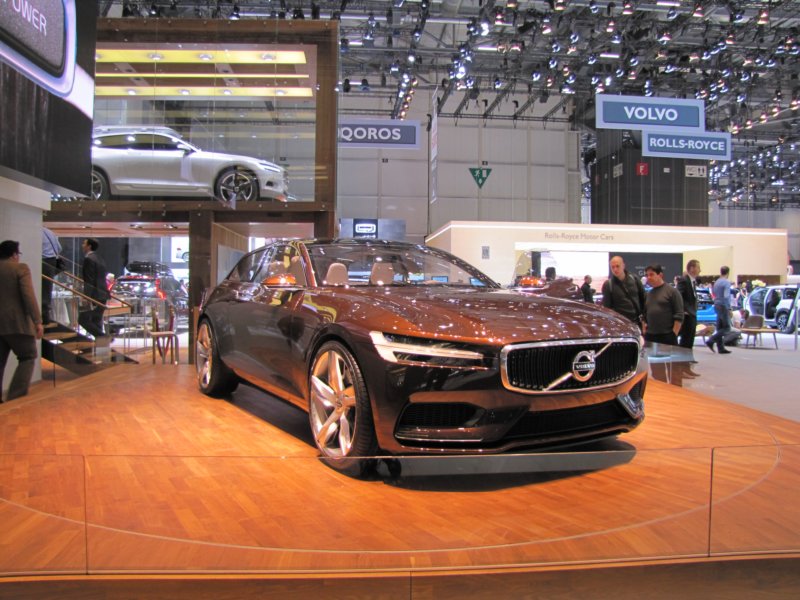 volvoconceptestate68.jpg