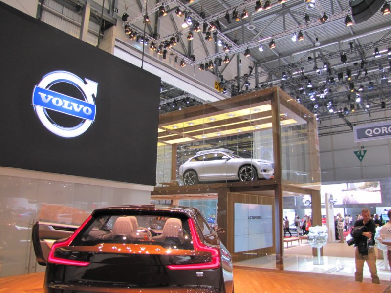 volvoconceptestate8.jpg