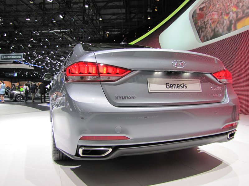 hyundaigenesis65.jpg