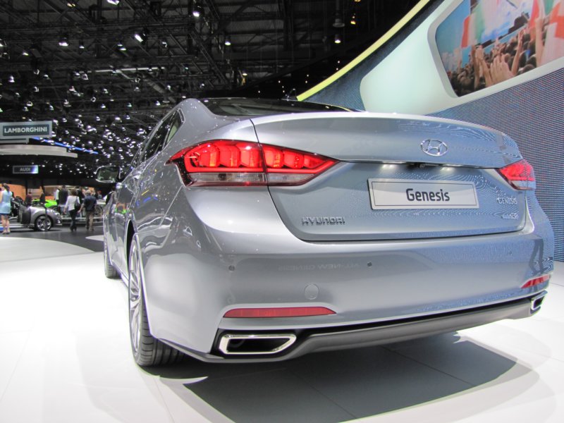 hyundaigenesis66.jpg