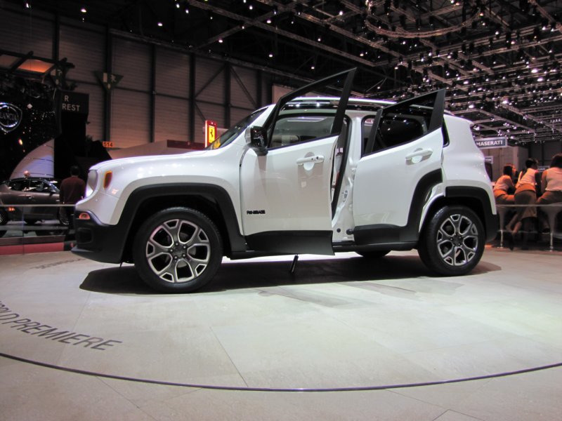 jeeprenegade23.jpg