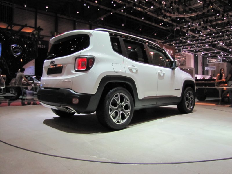 jeeprenegade61.jpg