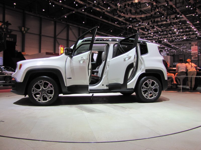 jeeprenegade63.jpg