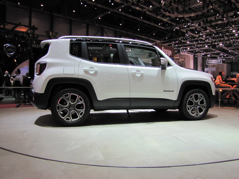 jeeprenegade81.jpg