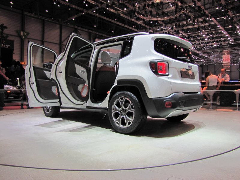 jeeprenegade97.jpg
