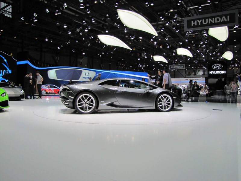 lamborghinihuracnlp61048.jpg