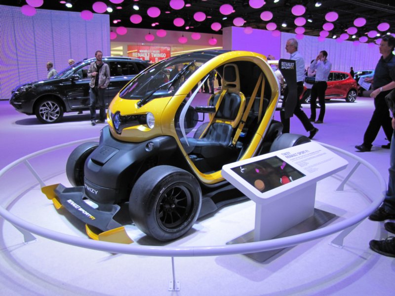 renaultsportf1twizy11.jpg
