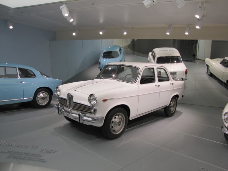 alfaromeogiuliettati19572.jpg