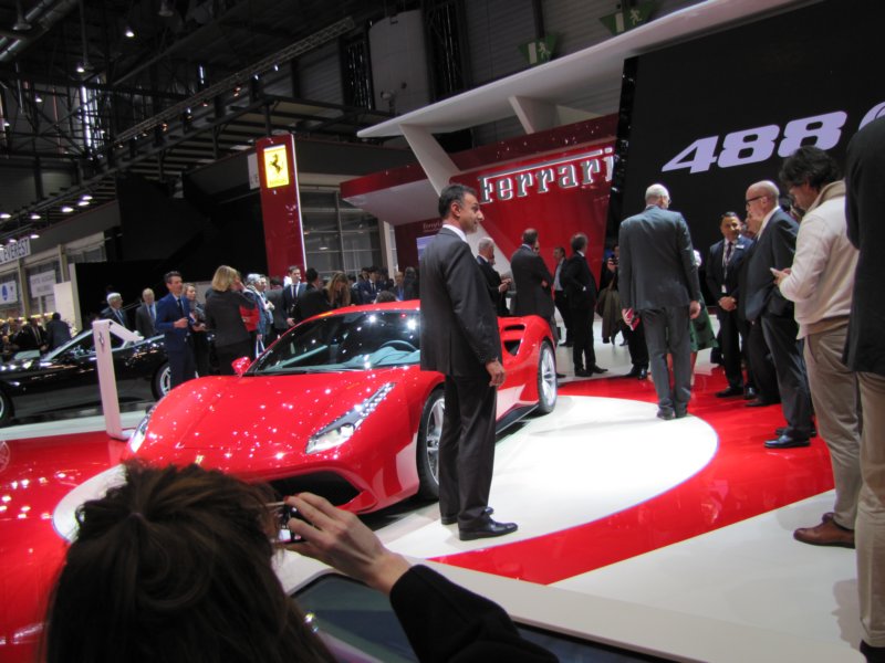 ferrari488gtb106.jpg