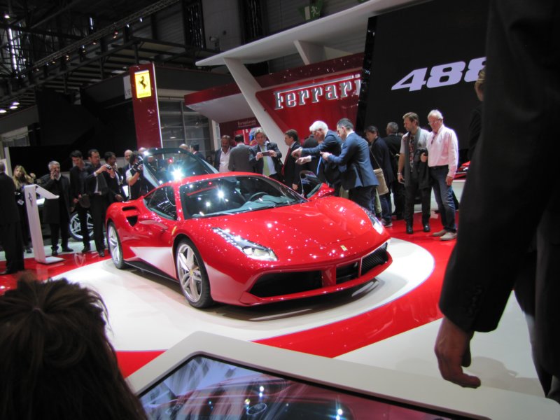 ferrari488gtb17.jpg