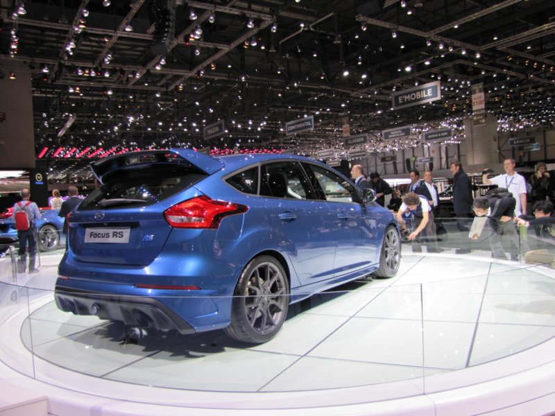 fordfocusrs18.jpg