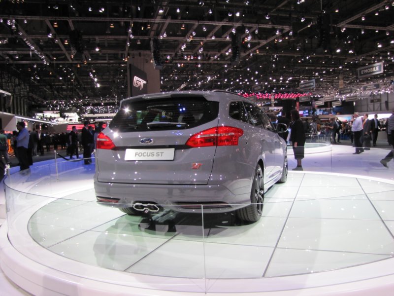 fordfocusst.jpg
