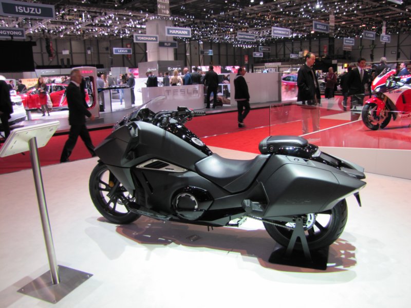 hondanm4vultus4.jpg