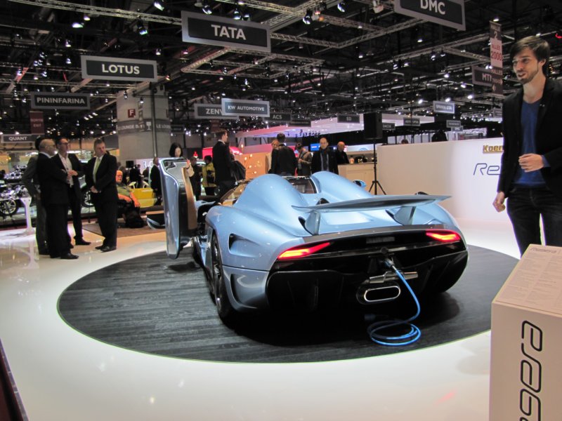 koenigseggregera8.jpg