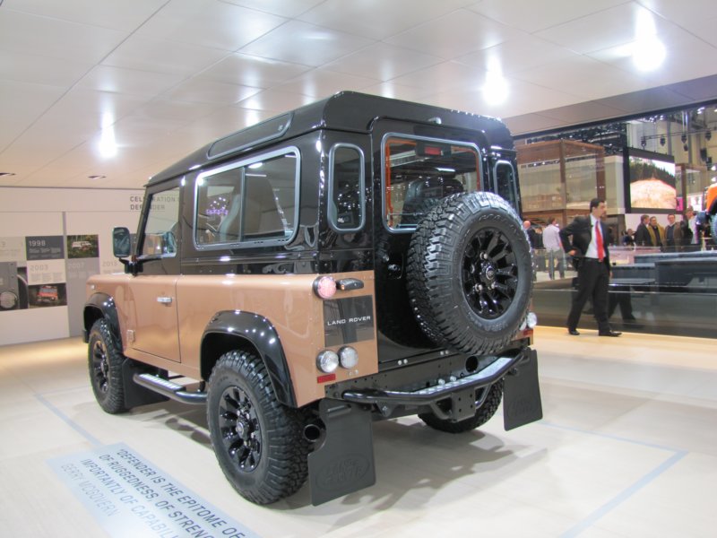 landroverdefenderautobiography2.jpg