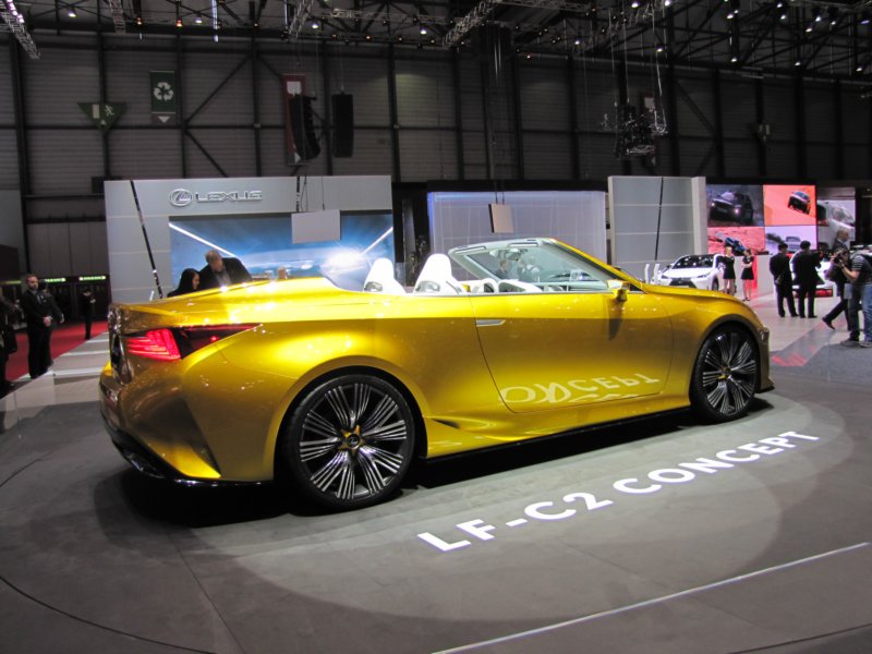 lexuslfc215.jpg