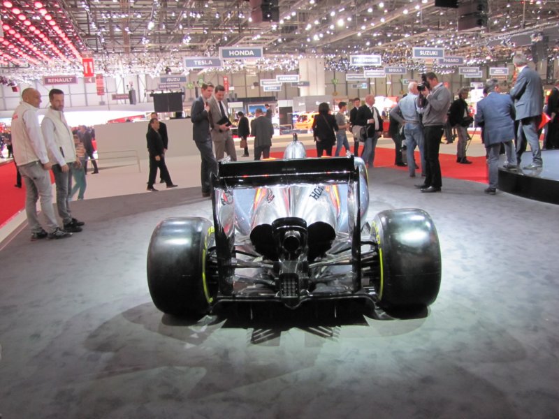 mclarenhondamp4303.jpg