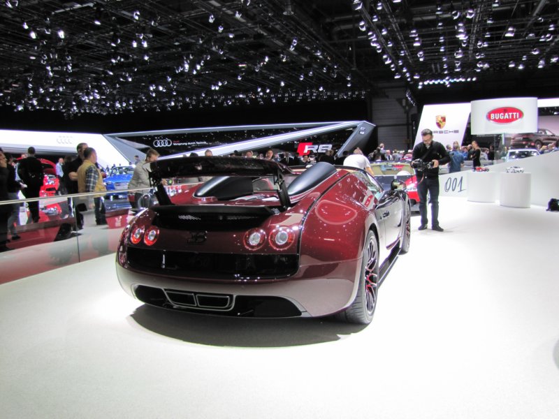 bugattiveyron164grandsportvitesse5.jpg