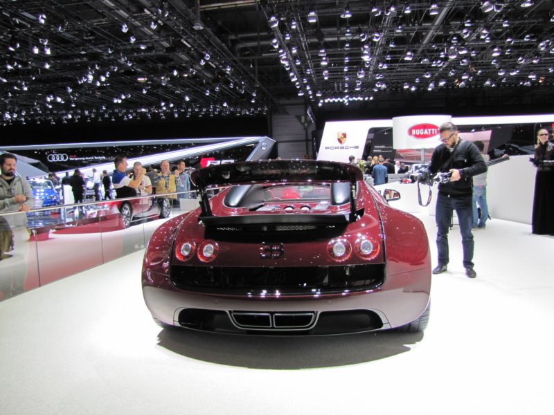 bugattiveyron164grandsportvitesse9.jpg