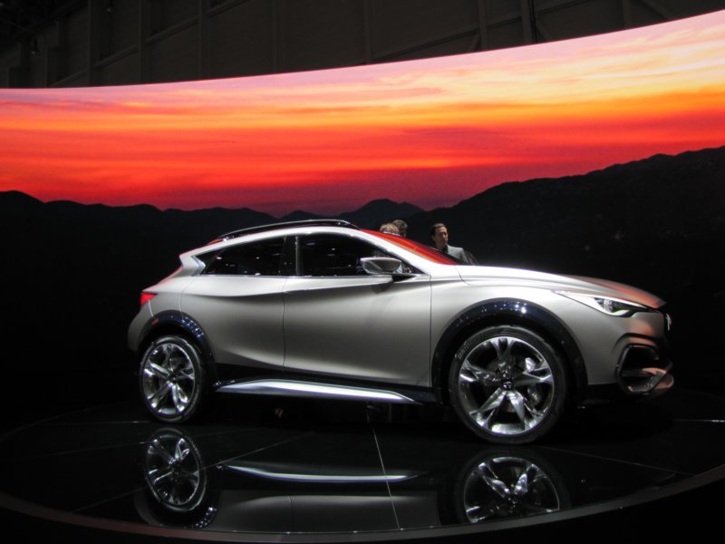 infinitiqx3070.jpg