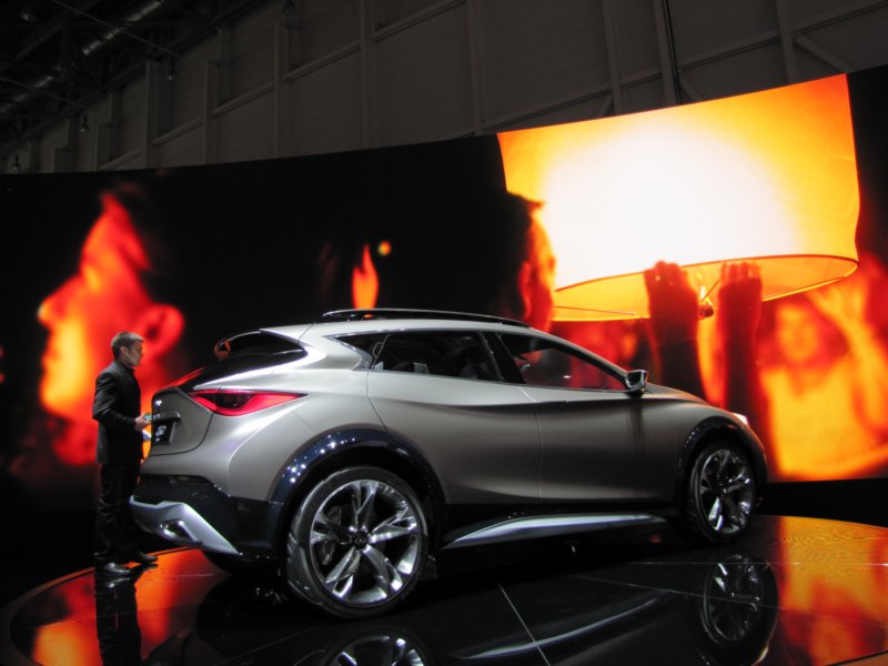 infinitiqx3091.jpg