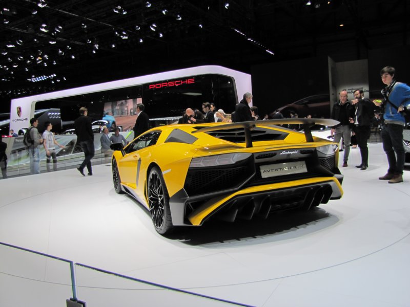 lamborghiniaventadorlp7504superveloce64.jpg
