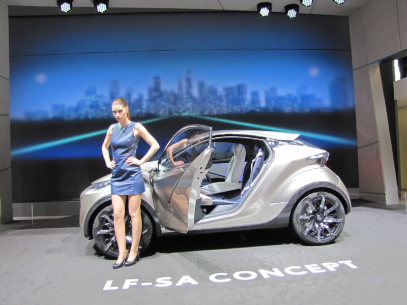 lexuslfsa26.jpg
