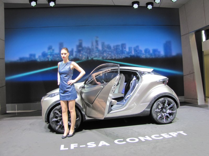 lexuslfsa28.jpg