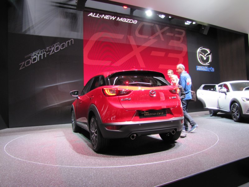 mazdacx341.jpg