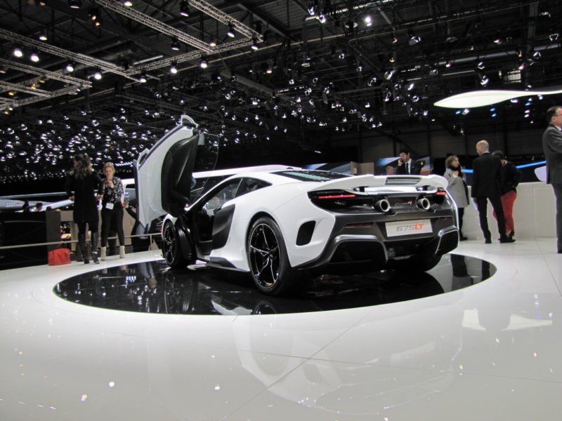 mclaren675lt69.jpg