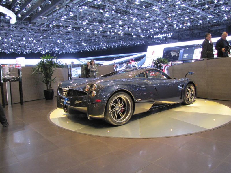 paganihuayra77.jpg