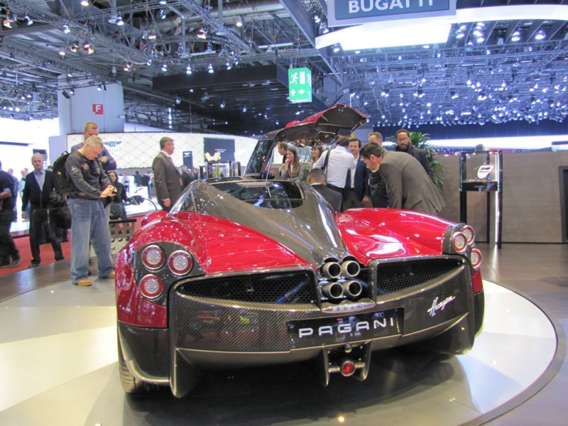 paganihuayra8.jpg