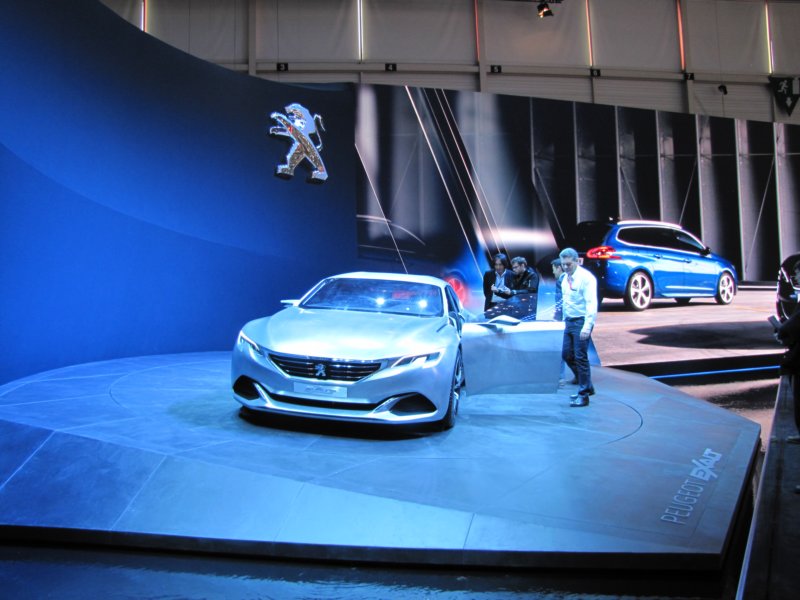 peugeotexalt12.jpg